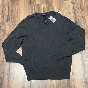 Cremieux V-Neck Cotton Sweater. Size M. NWT!!